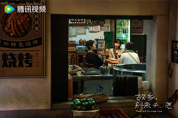 任素汐李雪琴史策串店重聚.jpg